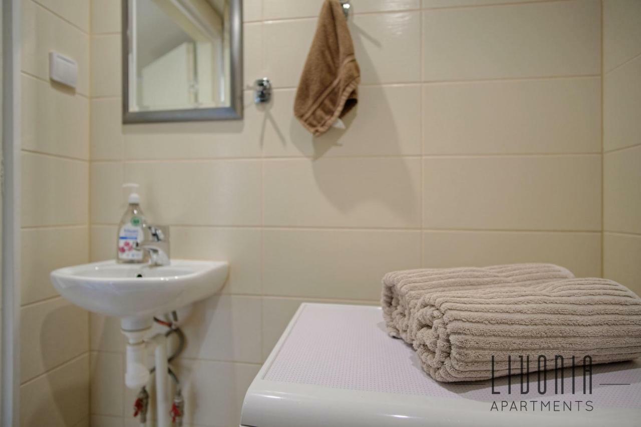 Sunny Studio With Parking, Self-Check-In & Wi-Fi Tallinn Luaran gambar