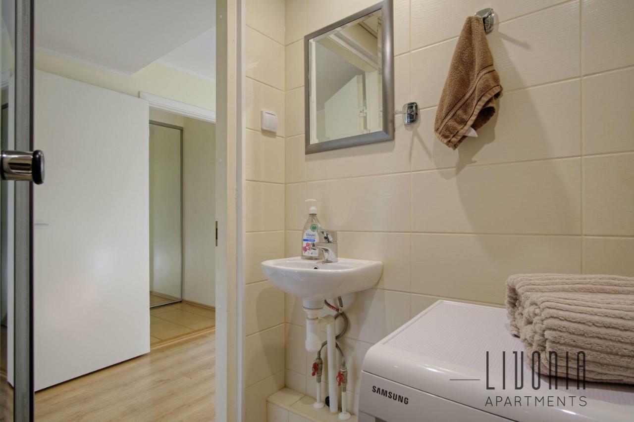 Sunny Studio With Parking, Self-Check-In & Wi-Fi Tallinn Luaran gambar