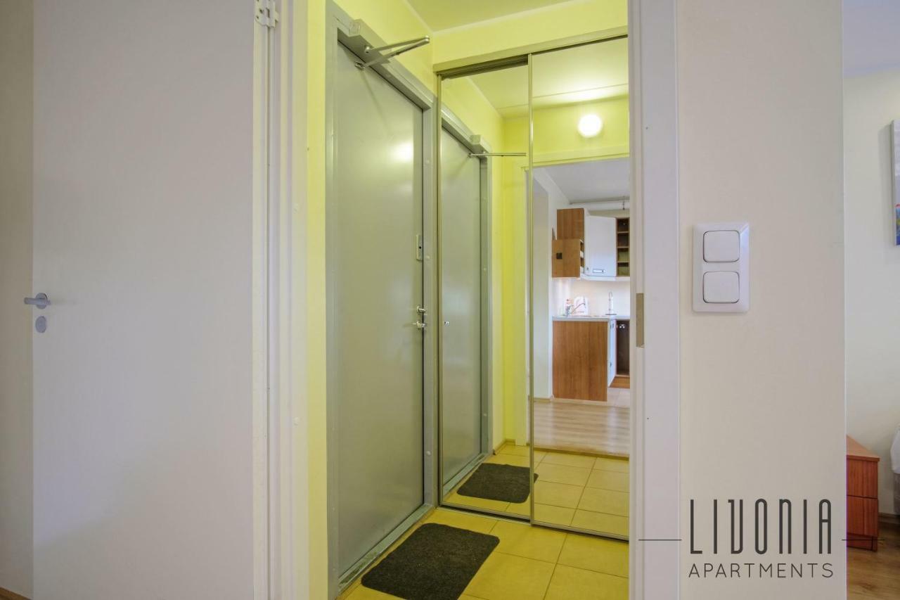 Sunny Studio With Parking, Self-Check-In & Wi-Fi Tallinn Luaran gambar